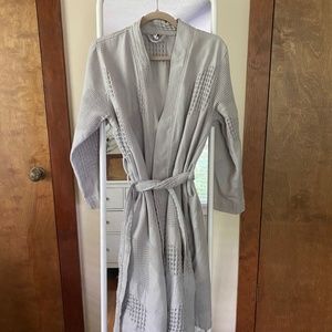 West Elm Organic Cotton Waffle Bathrobe Small Grey